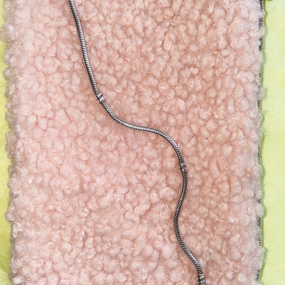 Pandora Sparkling Heart Clasp Snake Bracelet - Picture 4 of 4